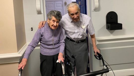Joyce and Ron Bond celebrate 81 year marriage from Bletchley DATE UNKNOWN CREDIT EXTRA CARE .jpg