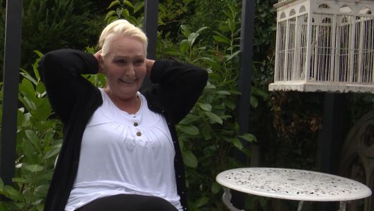 Karriss Artingstall's mother wishes her luck and speaks emotionally about her achievements.
