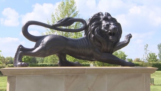 The Queen Unveils Memorial To Duke Of Lancaster Regiment&#039;s Fallen