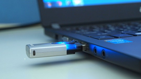 	Laptop-by-G.-T.-Wang-edit.jpg