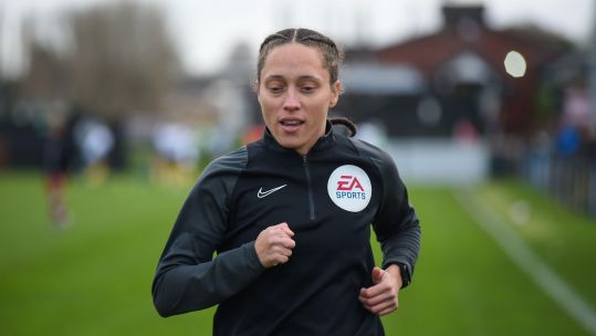 Lauren Impey RAF Referee Credit Alamy DATE 21112021.jpg 
