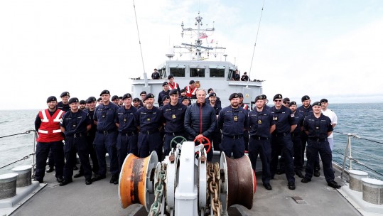  Lewis Pugh aboard HMS Hurworth  (Credit: Royal Navy)