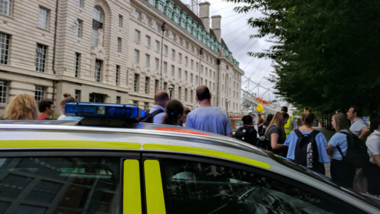 London Eye 'Wartime bomb' Found In Thames Credit: @Muga_over