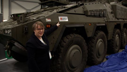 MARIA EAGLE BOXER 200125 CREDIT BFBS