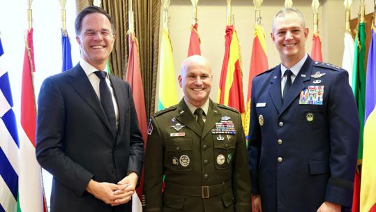 Mark Rutte flanked by the US Army’s General Cavoli and the USAF's General Grynkewich in Mons, Belgium (Picture: Nato)