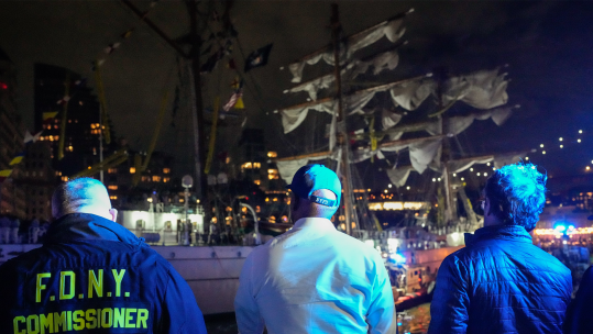 Mexican Navy ship crashes into Brooklyn Bridge CREDIT MAYOR ERIC ADAMS