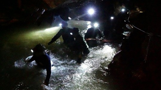 Royal Thai Navy SEALs take part in rescue operation for 12 Thai teenagers and their football coach in northern Thailand's Chiang Rai Province. (Pictures: PA Images)