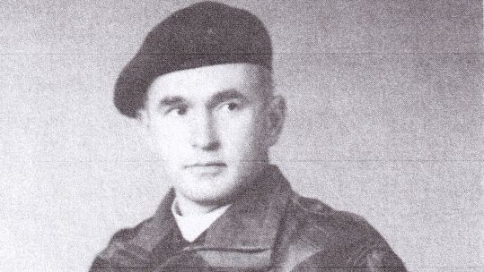 Padre Fraser McLuskey in uniform 1944 CREDIT Rev Andrew McLuskey
