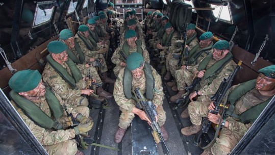 In Pictures: How To Perform A Royal Marines Amphibious Landing