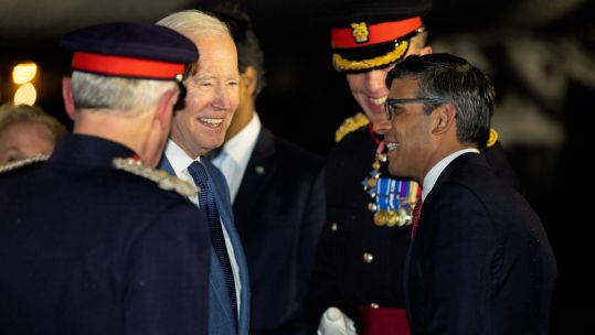 Prime Minister Rishi Sunak welcomes the US President to Northern Ireland 11042023 CREDIT Simon Walker, No 10 Downing Street Flickr