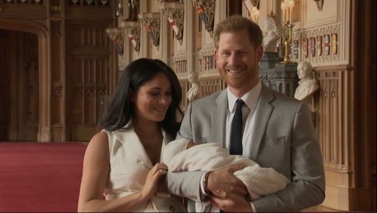 Prince Harry and Meghan first photocall with baby Archie 080519 SOURCE Pool
