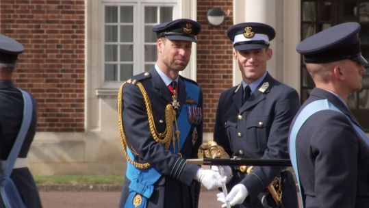 Prince Williams presents awards at RAF Cranwell