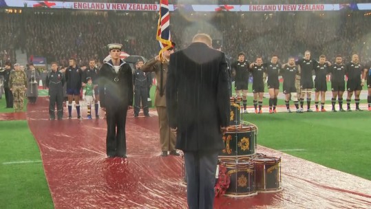 Prince Harry lays a wreath at Twickenham (Picture: Royal Rota).