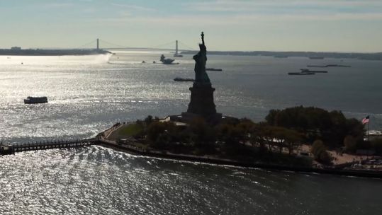HMS Queen Elizabeth in New York