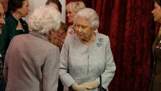 Queen meets Bletchley Park Veteran.jpg