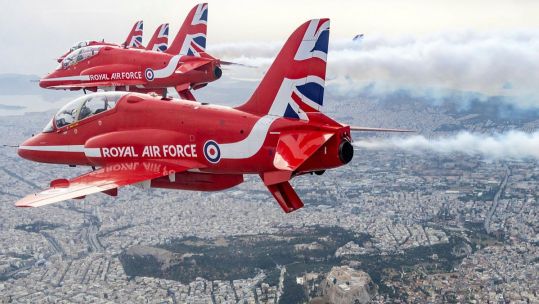 Red Arrows flpast over Athens Credit: MOD)