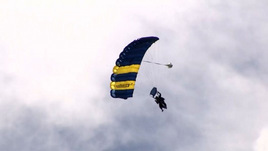 REME charity parachute jump