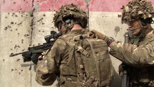 Real Bullets &amp; Apache Helicopters: UK &amp; US Train Together