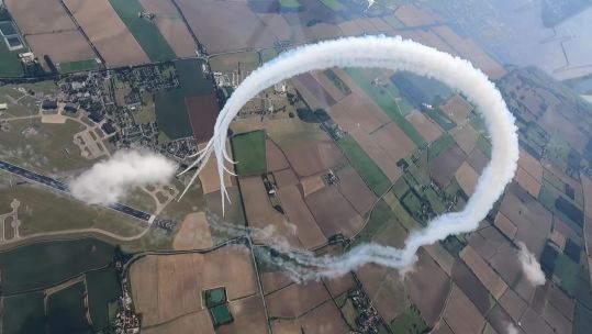 Red Arrows Magnum Break move