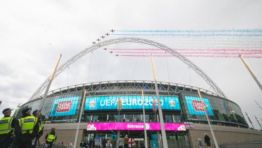 Red Arrows Wembley England Euro 2020 Final Credit RAF DATE 11072021.jpg