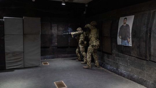 Marines of 43 Commando Fleet Protection Group training during Exercise Tartan Eagle in Chesapeake, Virginia (Picture: Royal Navy).