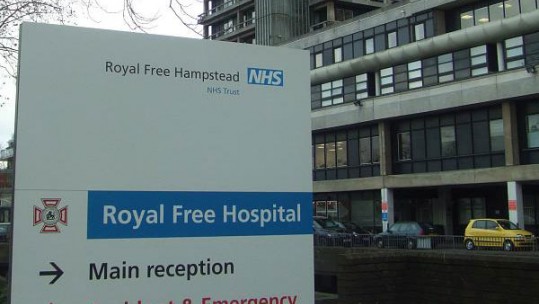 RAF Transports Ebola Nurse To Nurse To London After &#039;Complication&#039;
