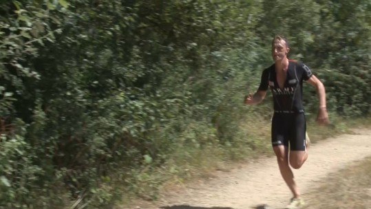 Army athlete running Inter-Services Triathlon