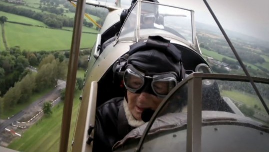 Dying WWII RAF Vet Sandy Saunders Takes To Skies In Final Flight