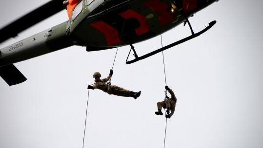Scared Of Heights Jungle Training Brunei Abseiling Helicopter 7 Flight Army Air Corps Photos James Measom