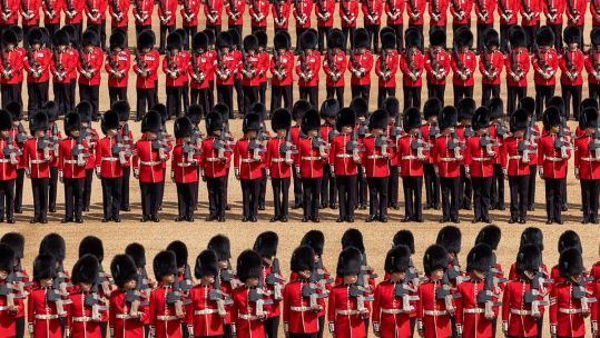 Sea of red tunics DATE 23122022 CREDIT MOD Crown Copyrigh