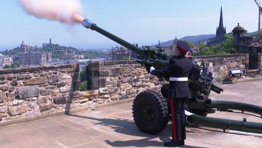 Sergeant Dave Beveridge, the District Gunner at Edinburgh Castle, firing the One o'clock Gun 15062203 CREDIT BFBS