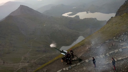 Two-Tonne Gun Fired On Snowden