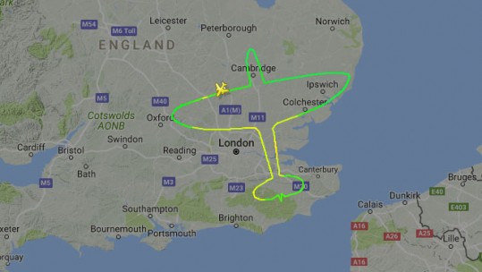 Pilot draws Spitfire in skies