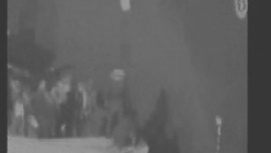 Still from video supposedly showing Iran remove mine from oil tanker 
