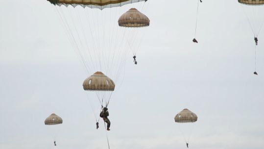 Troops parachuting into Exercise Orion, the largest French military exercise for decades