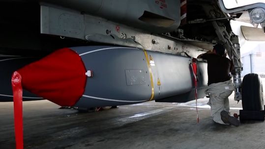 The new agreement will see London and Paris commit to launching the next phase of their joint project for both deep strike and anti-ship missiles (Picture: MOD)