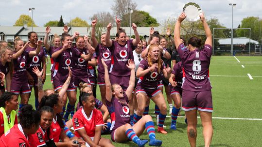 UKAF celebrate with the Plate silverware at the IDRC 2022 Credit Alligin Photography Date 2510222.jpg