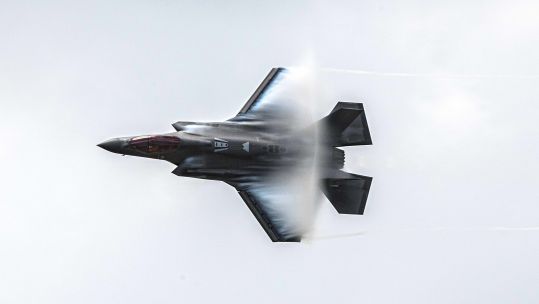 US Air Force F-22 Raptor performs maneuvers during The Great Texas Airshow 22042022 CREDIT US Dept of Def,US Air Force,Tristin English