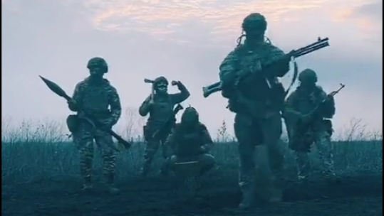 A screenshot of Ukrainian troops dancing to Nirvana in a post on Twitter (Picture: Twitter /@Shtirlitz53).