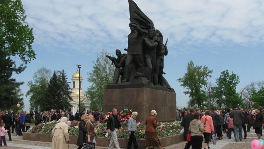 British Military Trainers Arrive In Ukraine 