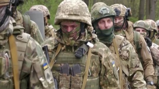 Ukrainian military personnel