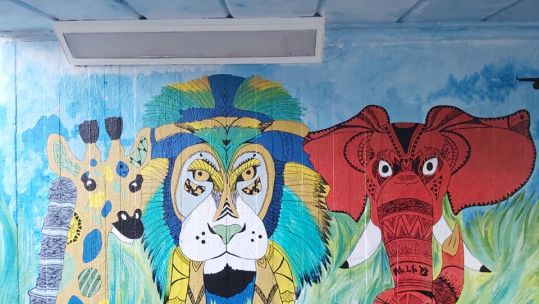 Zoo mural in Operation Underpass