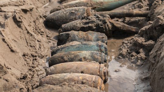 Unexploded bombs in a row on Humberside coastline (Picture: British Army).