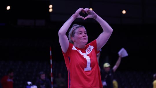 Victoria Ross heart sign after volleyball defeat Credit Help for Heroes DATE 17042022.jpg