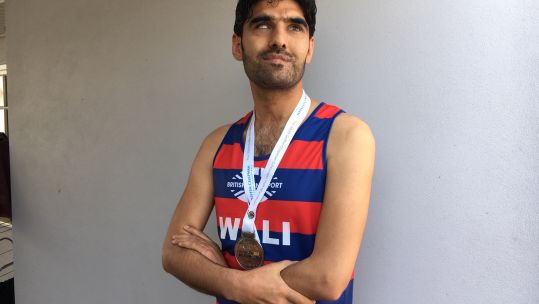 Wali Noori Blind Afghan interpreter runs London Marathon