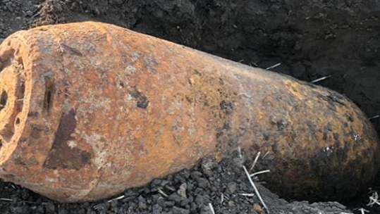 World War II bomb found in Oxfordshire, detonated by EOD (Picture: MOD).