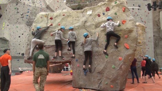 Young People Get A Chance To Meet the Marines