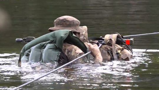 crossing the macal river on jungle operations training in belize 210623 CREDIT BFBS.jpg 