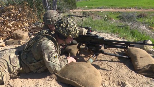 Machine gunners from 2nd Battalion the Royal Anglian Regiment ACMT Cyprus
