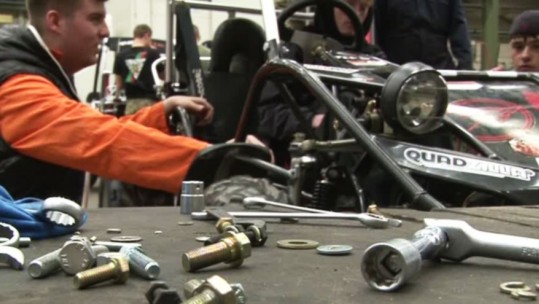 Find Out How Building a Beach Buggy is Helping Teenagers